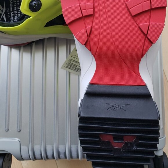 Maison Margiela x Reebok InstaPump Fury Tabi Chunky Sneakers Size 9 - Picture 6 of 9